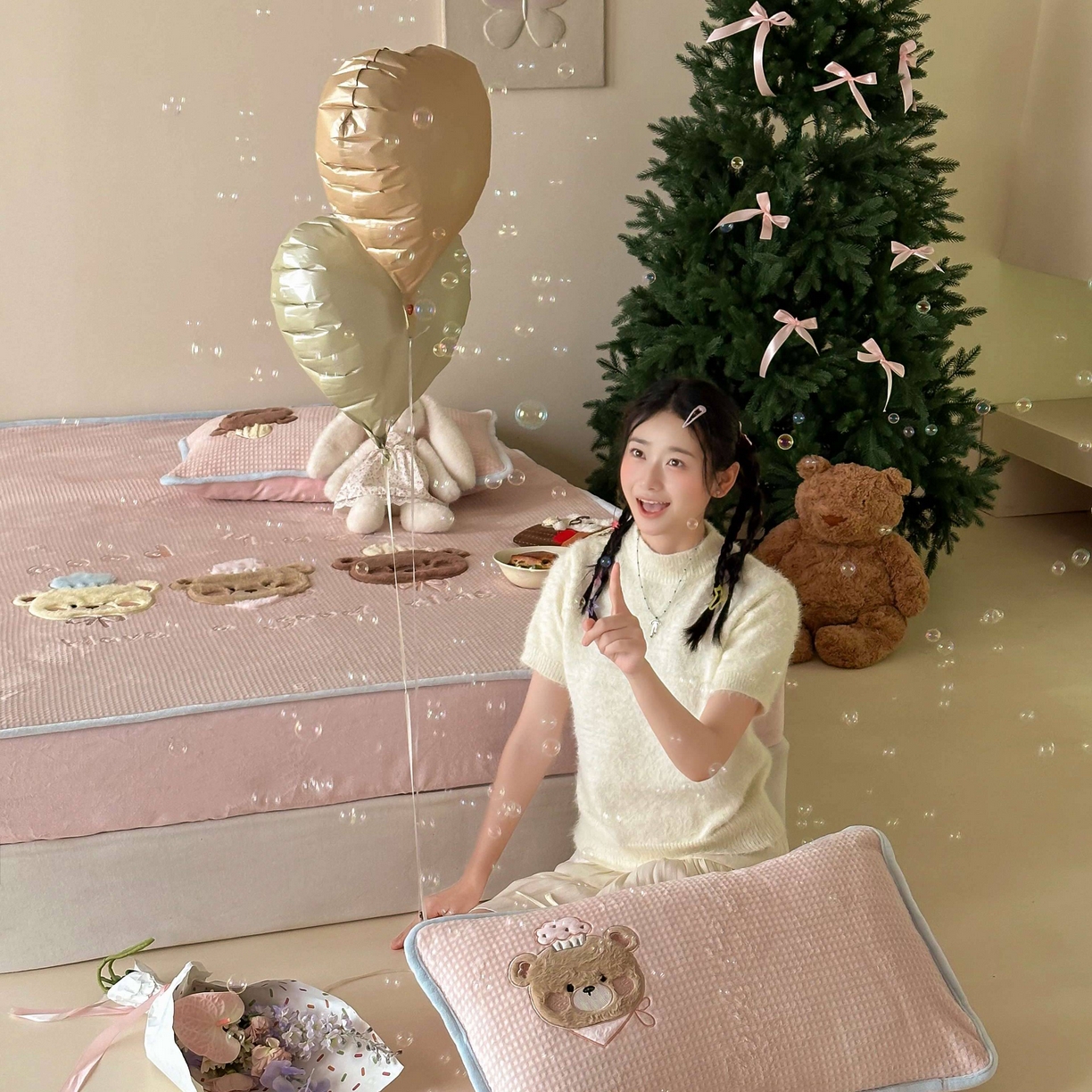 91家纺网 家纺一手货源 找家纺 Sweet dreams甜梦 2025新款华夫格绒兔毛贴布床笠三件套 三只小熊粉