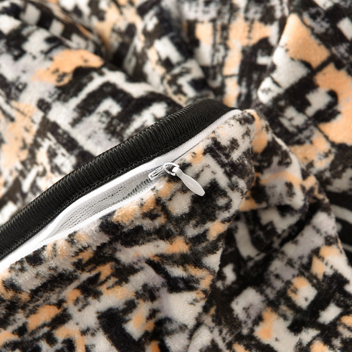 91家纺网 家纺一手货源 找家纺 赛丽雅 2025新款牛奶绒床裙四件套8-9斤法莱绒直播爆款日产2万套 小香