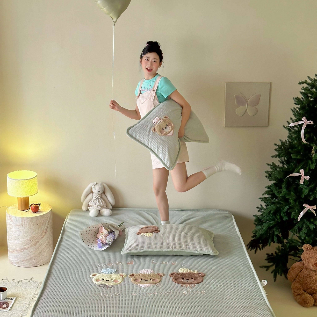 91家纺网 家纺一手货源 找家纺 Sweet dreams甜梦 2025新款华夫格绒兔毛贴布床笠三件套 三只小熊绿