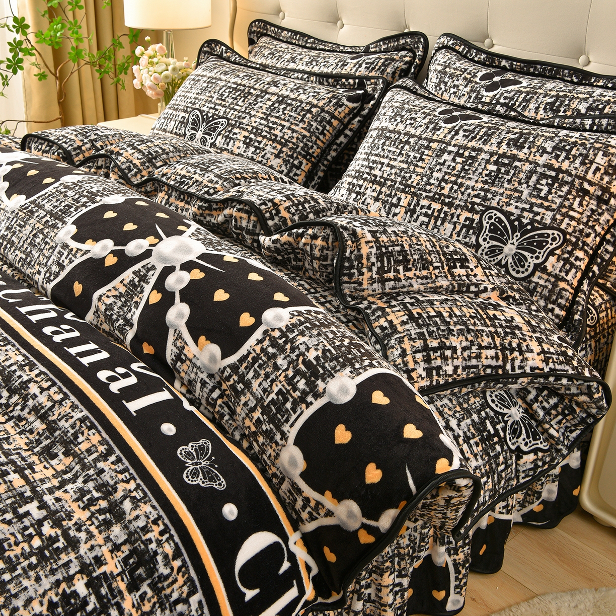 91家纺网 家纺一手货源 找家纺 赛丽雅 2025新款牛奶绒床裙四件套8-9斤法莱绒直播爆款日产2万套 小香