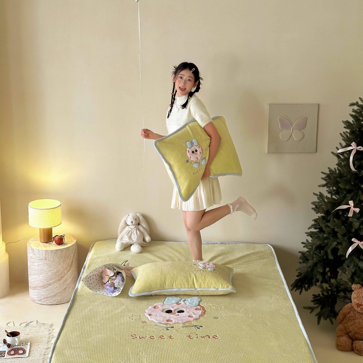 91家纺网 家纺一手货源 找家纺 Sweet dreams甜梦 2025新款华夫格绒兔毛贴布床笠三件套 甜甜圈黄