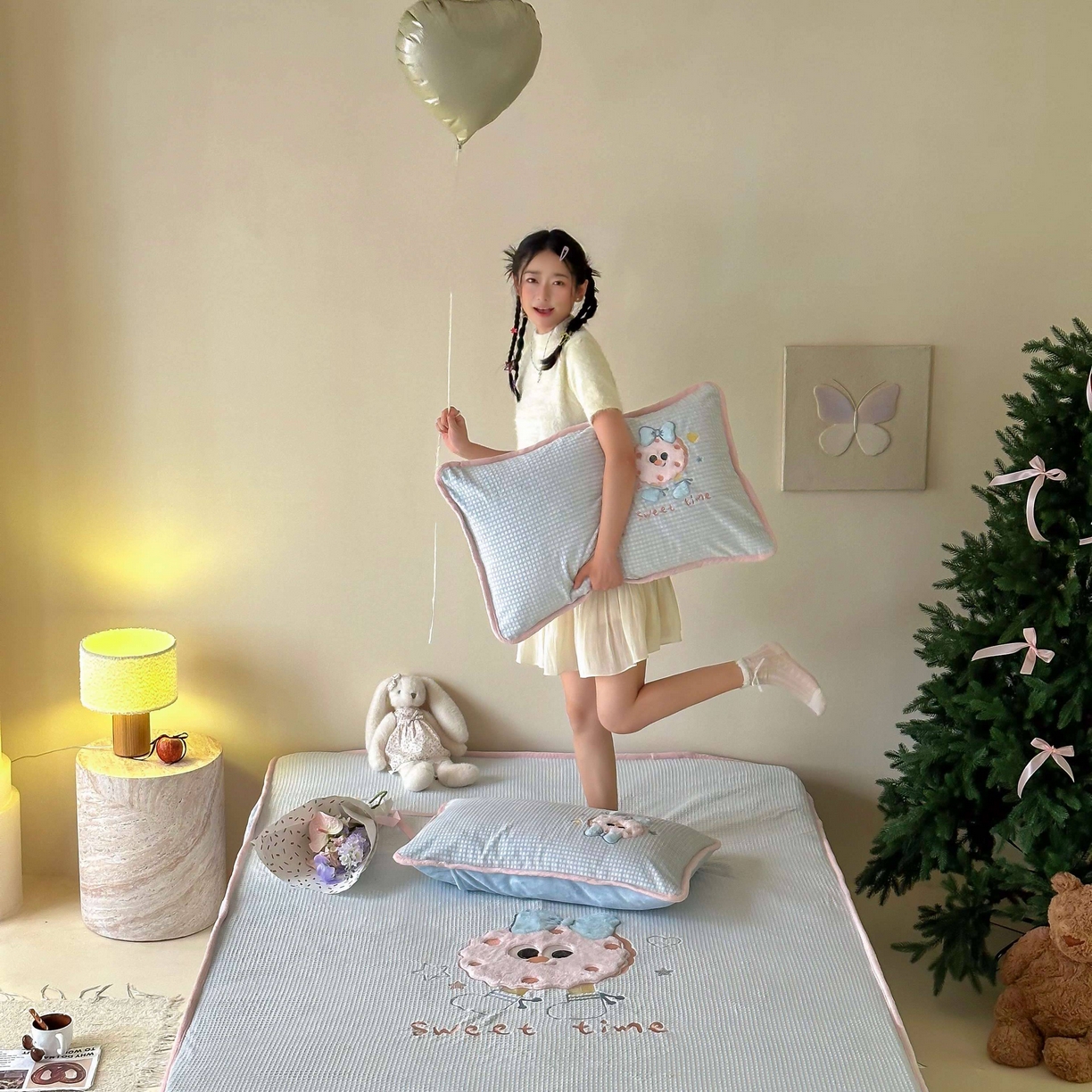 91家纺网 家纺一手货源 找家纺 Sweet dreams甜梦 2025新款华夫格绒兔毛贴布床笠三件套 甜甜圈蓝