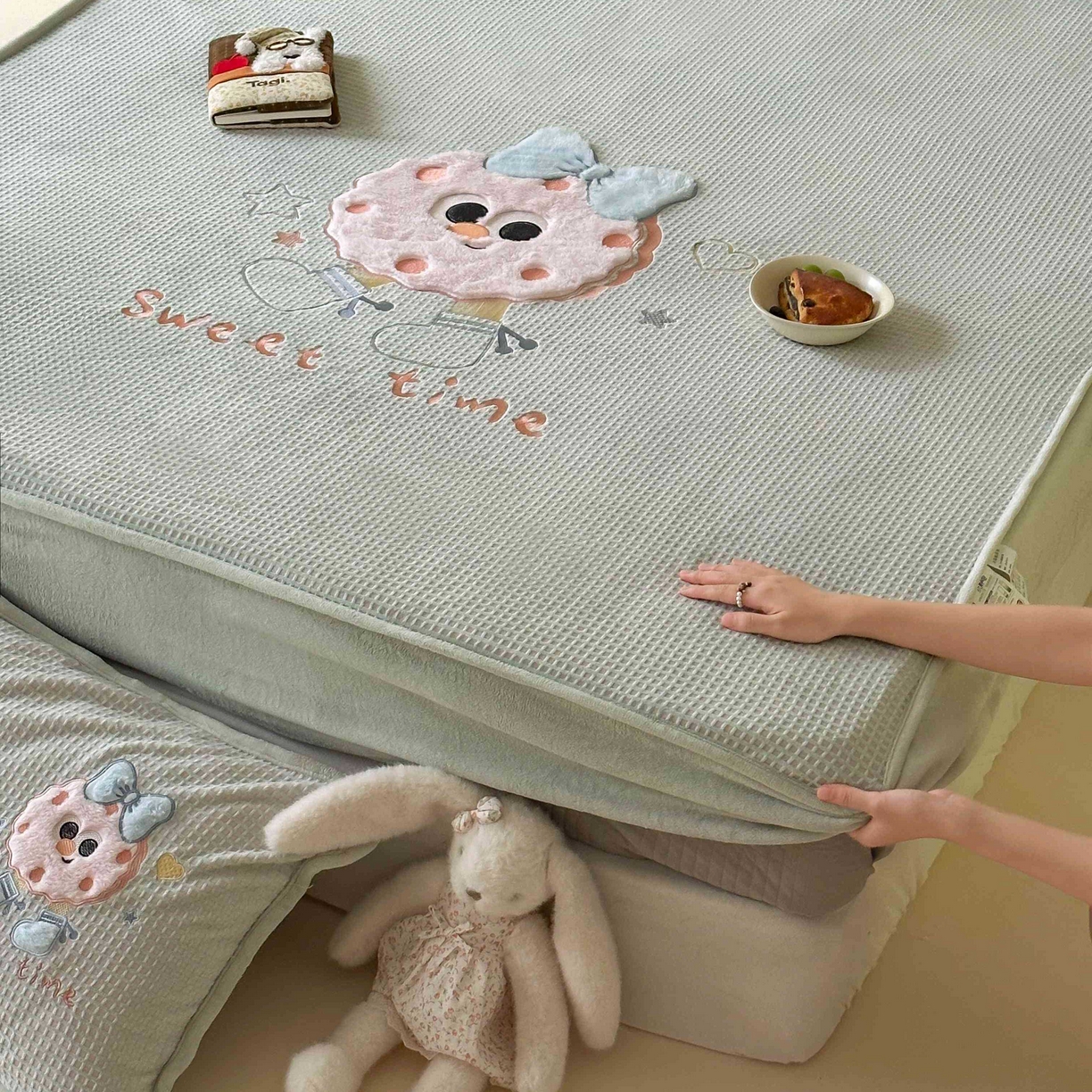 Sweet dreams甜梦 2025新款华夫格绒兔毛贴布床笠三件套 甜甜圈绿