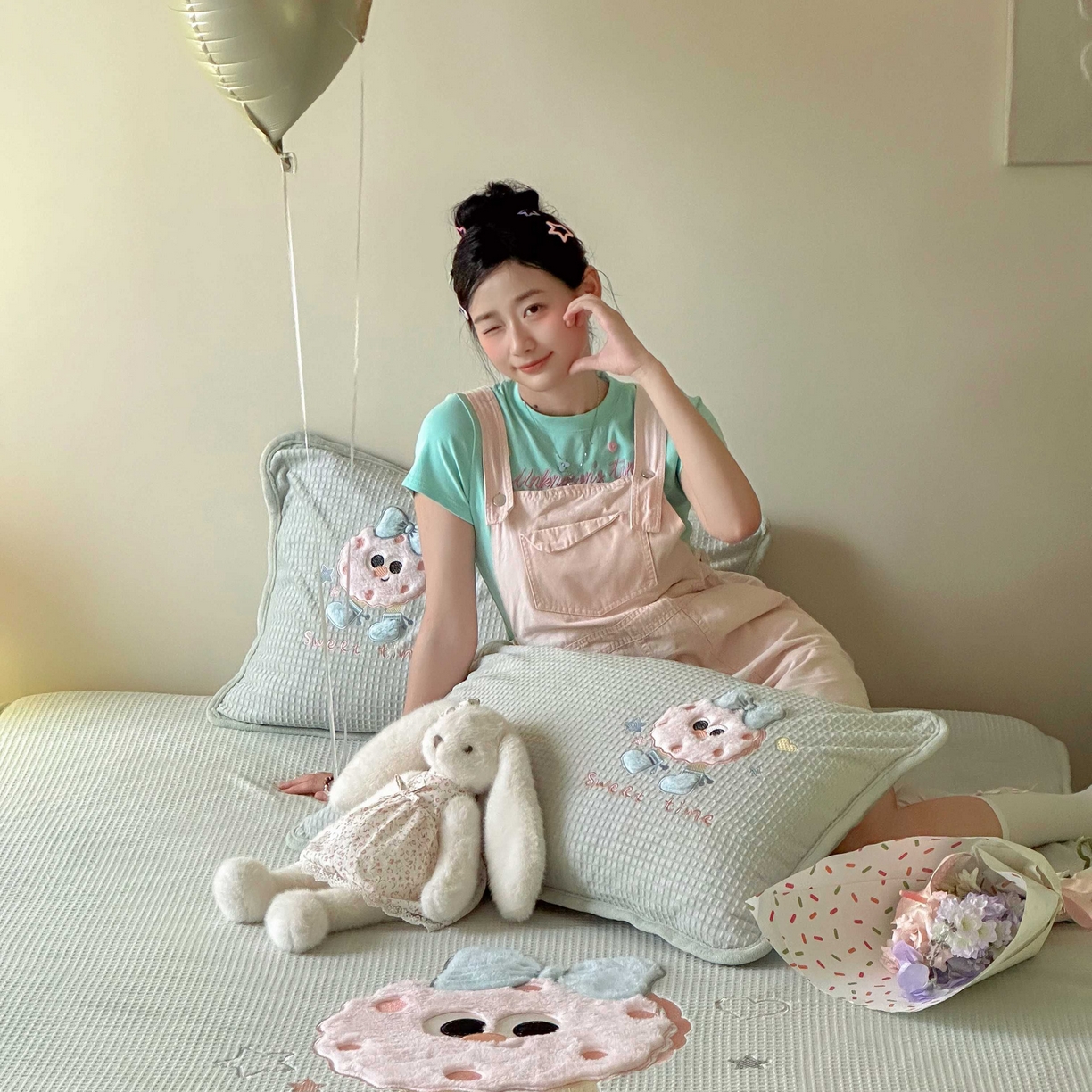 91家纺网 家纺一手货源 找家纺 Sweet dreams甜梦 2025新款华夫格绒兔毛贴布床笠三件套 甜甜圈绿