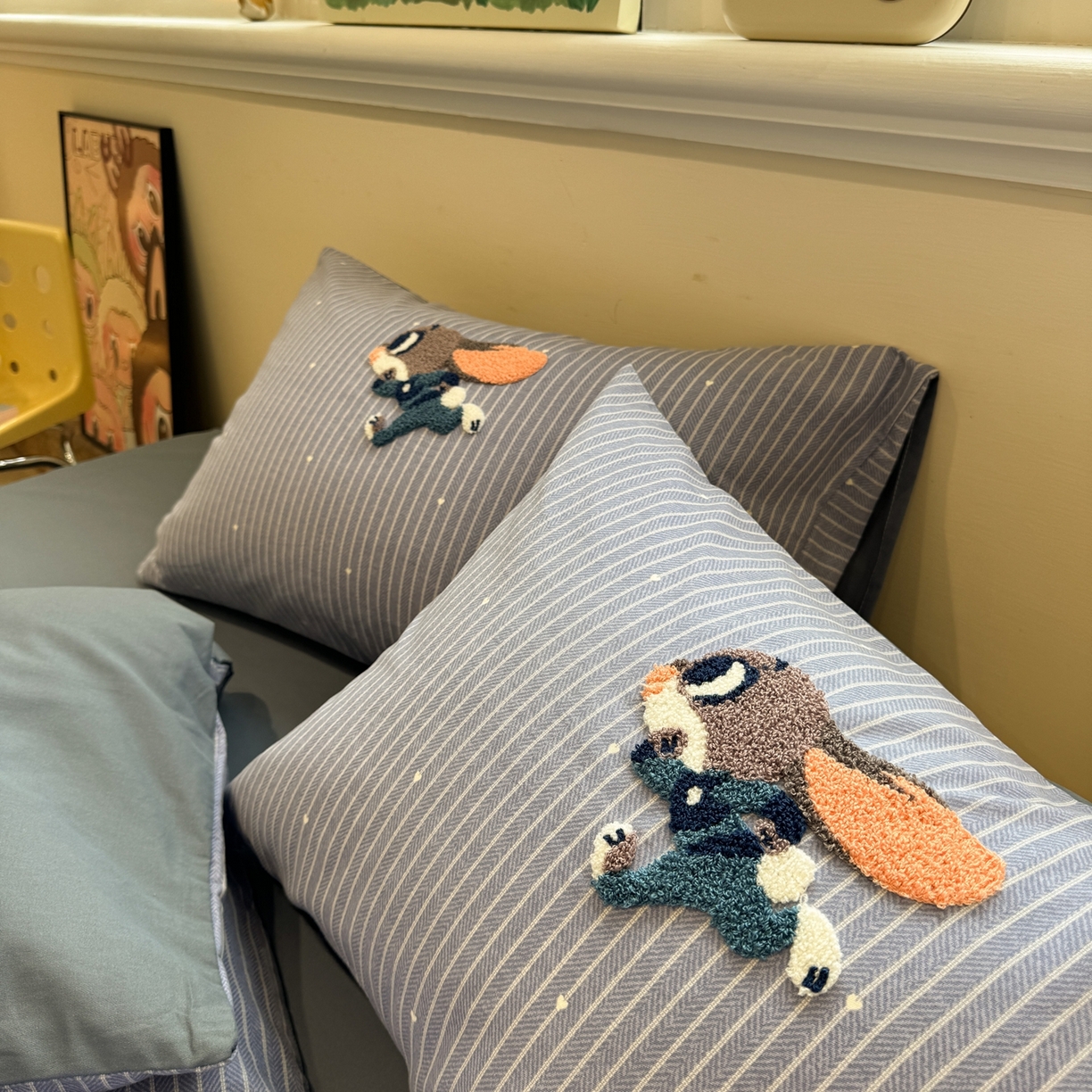 91家纺网 家纺一手货源 找家纺 慕尚家纺 2025新款全棉磨毛毛巾绣四件套 奔跑兔