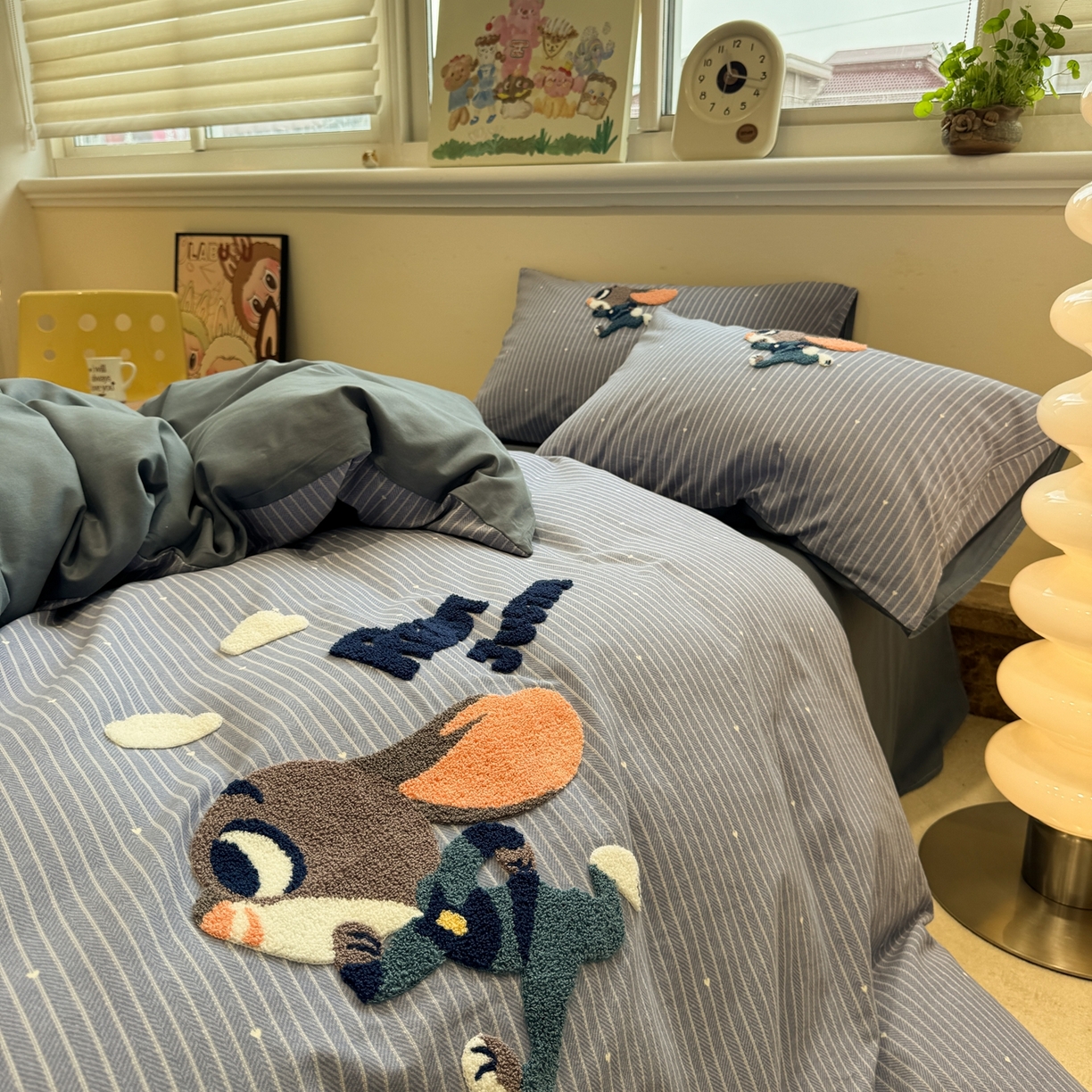 91家纺网 家纺一手货源 找家纺 慕尚家纺 2025新款全棉磨毛毛巾绣四件套 奔跑兔