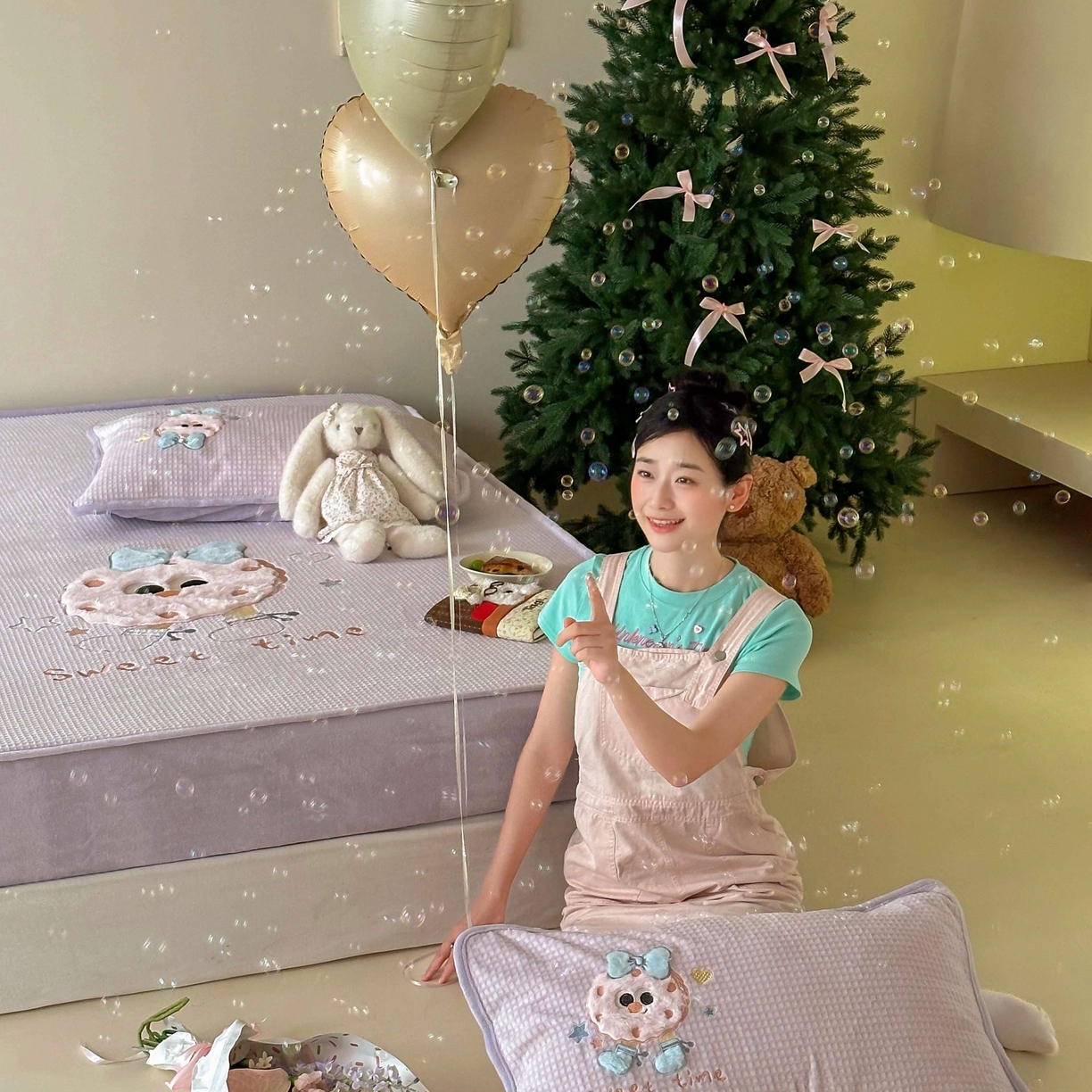 91家纺网 家纺一手货源 找家纺 Sweet dreams甜梦 2025新款华夫格绒兔毛贴布床笠三件套 甜甜圈紫