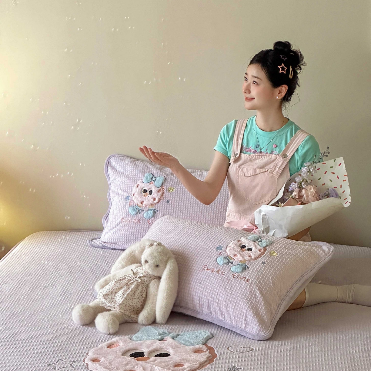 91家纺网 家纺一手货源 找家纺 Sweet dreams甜梦 2025新款华夫格绒兔毛贴布床笠三件套 甜甜圈紫