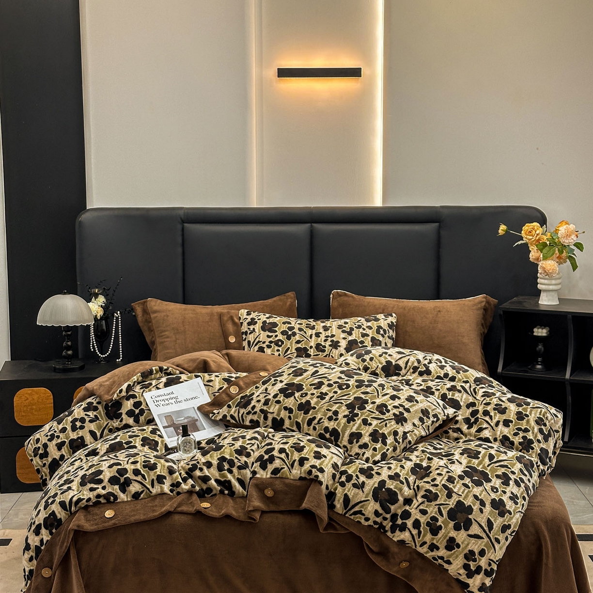 91家纺网 家纺一手货源 找家纺 晚爱家纺（原晚安家居） 2025新款宽边纽扣款雕花绒四件套烂花立体雕花牛奶绒 琥珀流光