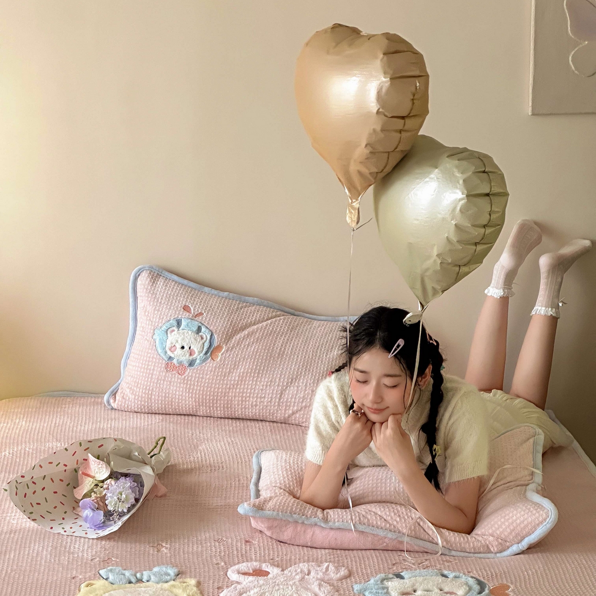 91家纺网 家纺一手货源 找家纺 Sweet dreams甜梦 2025新款华夫格绒兔毛贴布床笠三件套 小动物粉