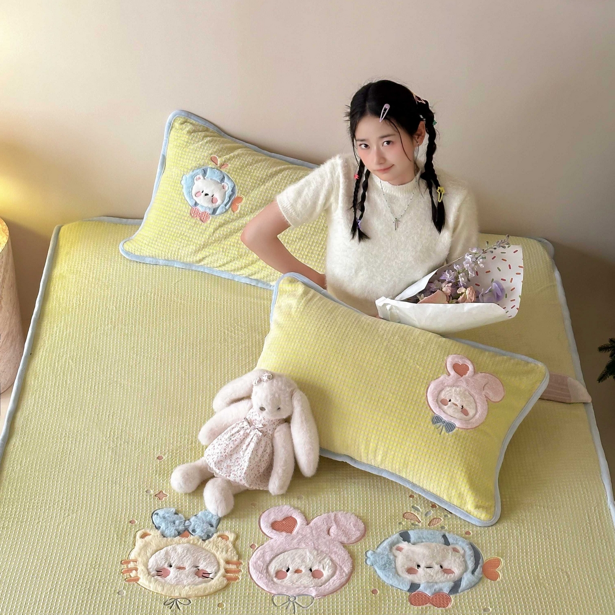 91家纺网 家纺一手货源 找家纺 Sweet dreams甜梦 2025新款华夫格绒兔毛贴布床笠三件套 小动物黄