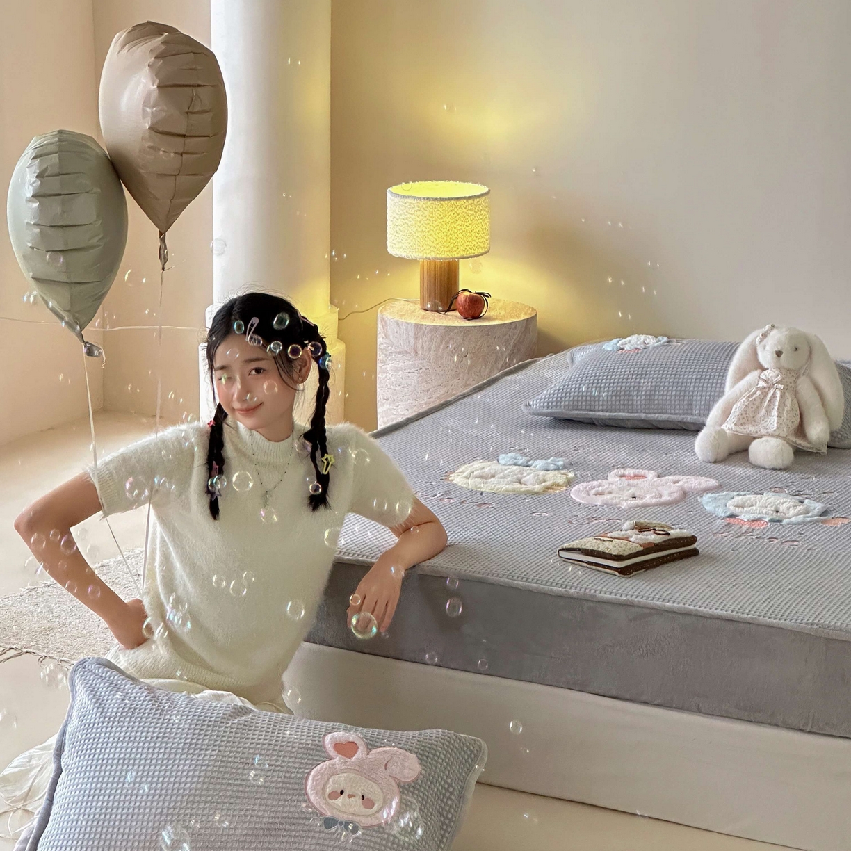 91家纺网 家纺一手货源 找家纺 Sweet dreams甜梦 2025新款华夫格绒兔毛贴布床笠三件套 小动物灰