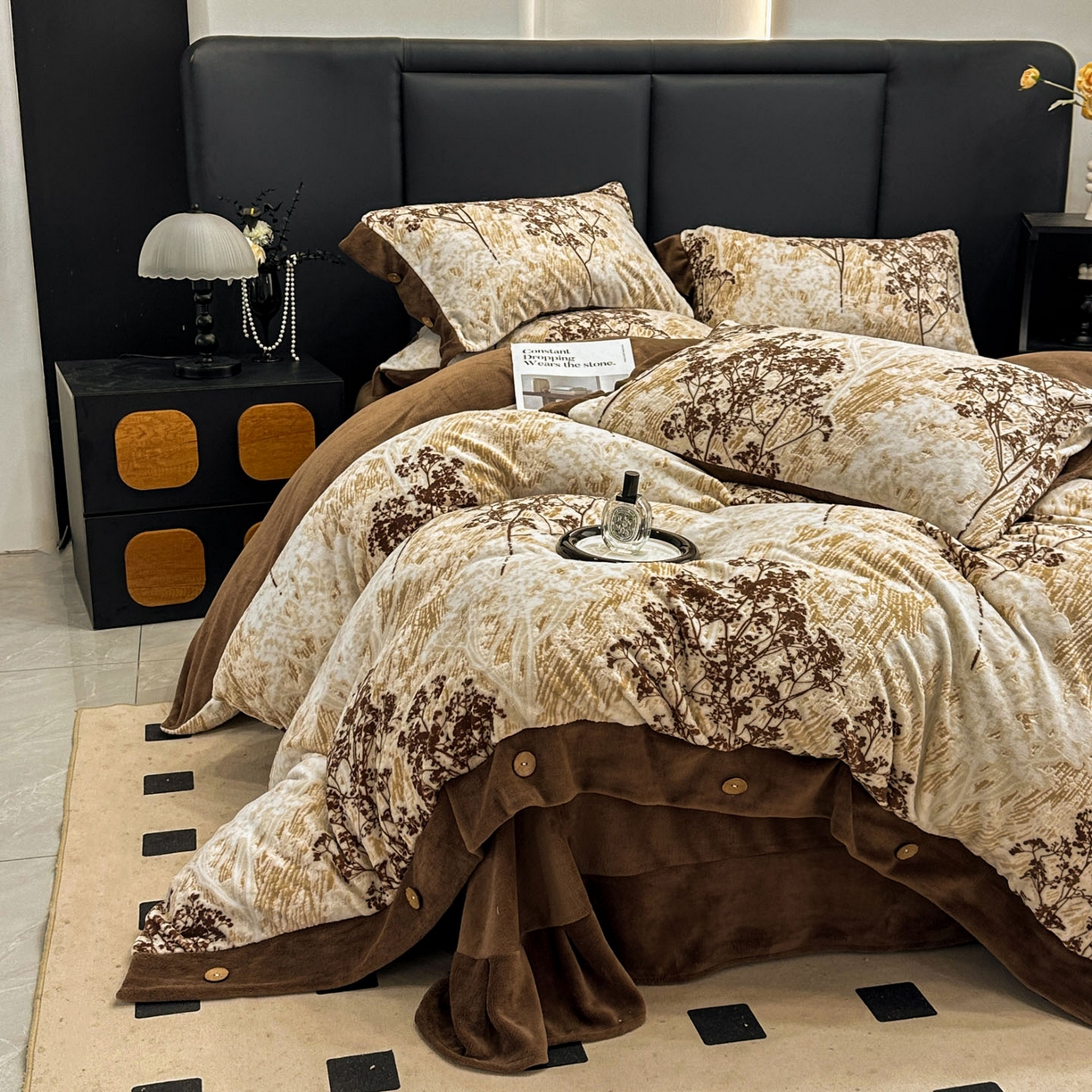 91家纺网 家纺一手货源 找家纺 晚爱家纺（原晚安家居） 2025新款宽边纽扣款雕花绒四件套烂花立体雕花牛奶绒 西西里