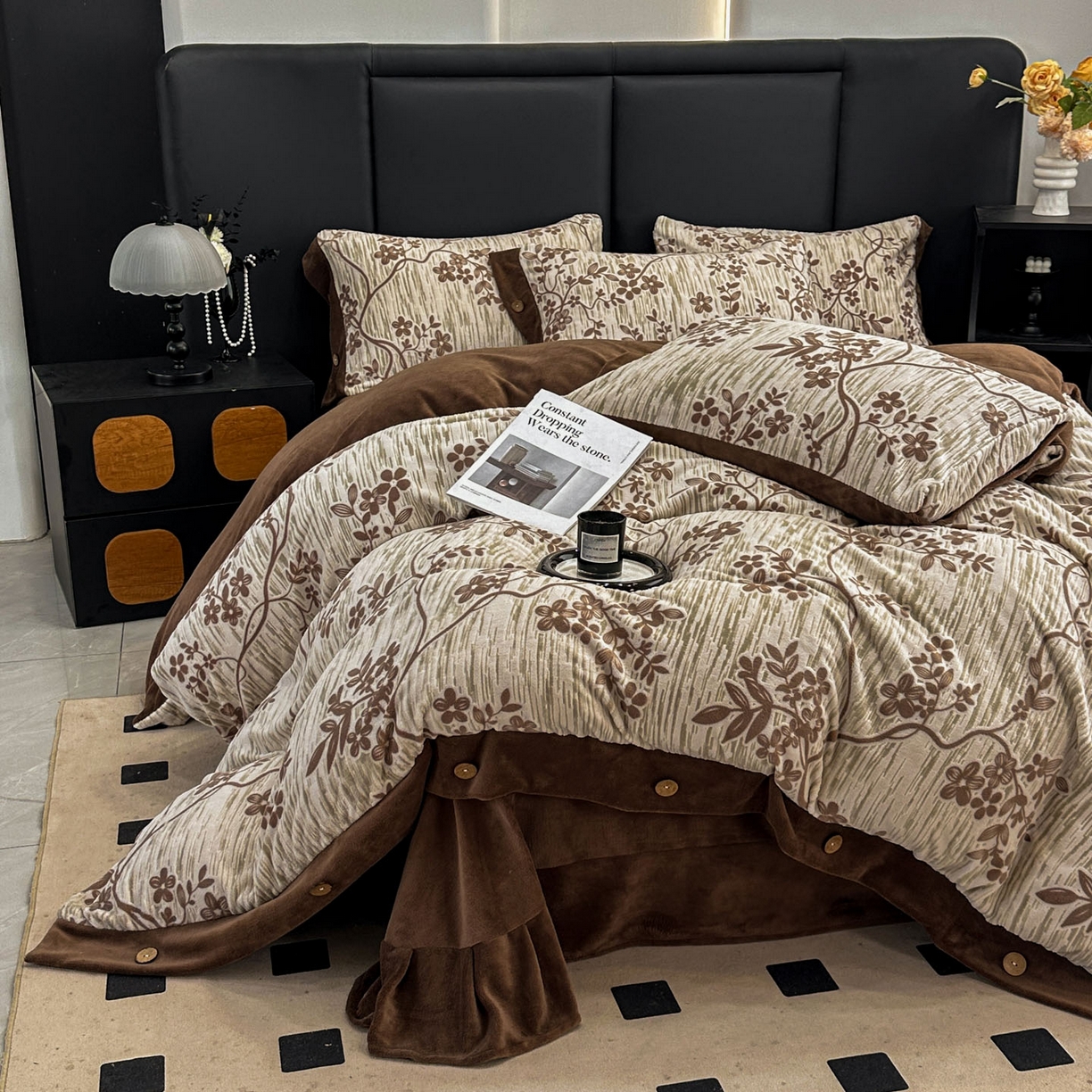 91家纺网 家纺一手货源 找家纺 晚爱家纺（原晚安家居） 2025新款宽边纽扣款雕花绒四件套烂花立体雕花牛奶绒 叶语悠然