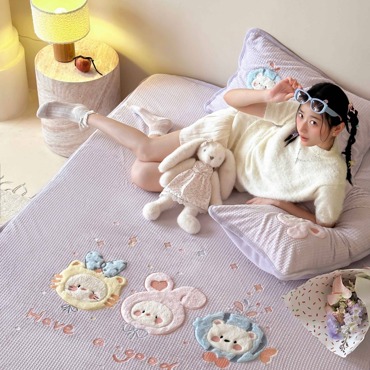 91家纺网 家纺一手货源 找家纺 Sweet dreams甜梦 2025新款华夫格绒兔毛贴布床笠三件套 小动物紫