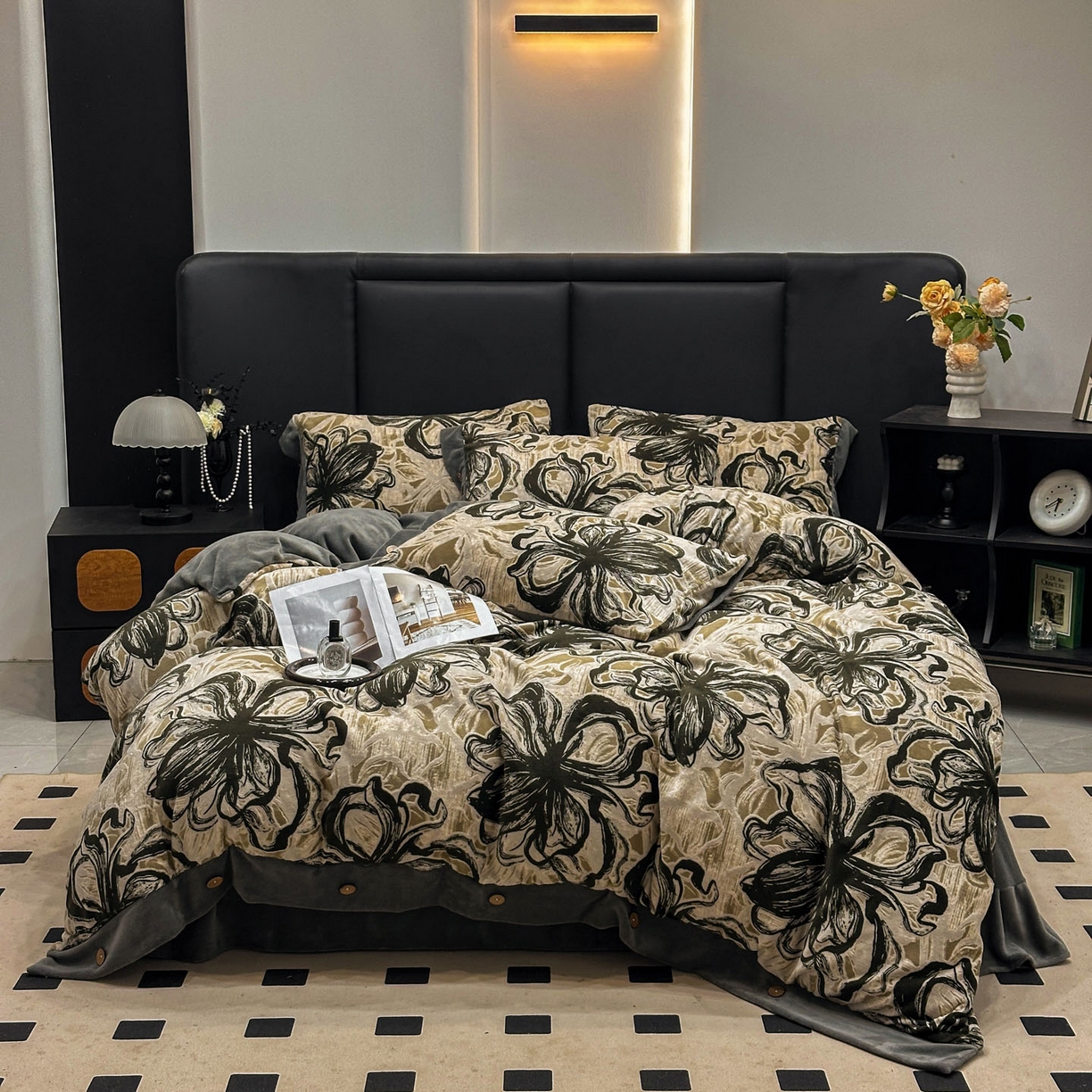 91家纺网 家纺一手货源 找家纺 晚爱家纺（原晚安家居） 2025新款宽边纽扣款雕花绒四件套烂花立体雕花牛奶绒 优雅花卉-灰