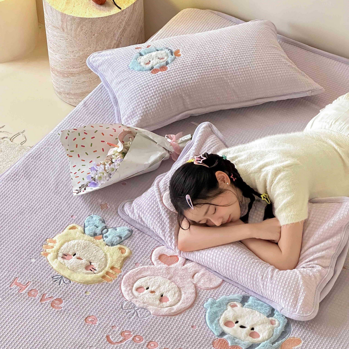 91家纺网 家纺一手货源 找家纺 Sweet dreams甜梦 2025新款华夫格绒兔毛贴布床笠三件套 小动物紫