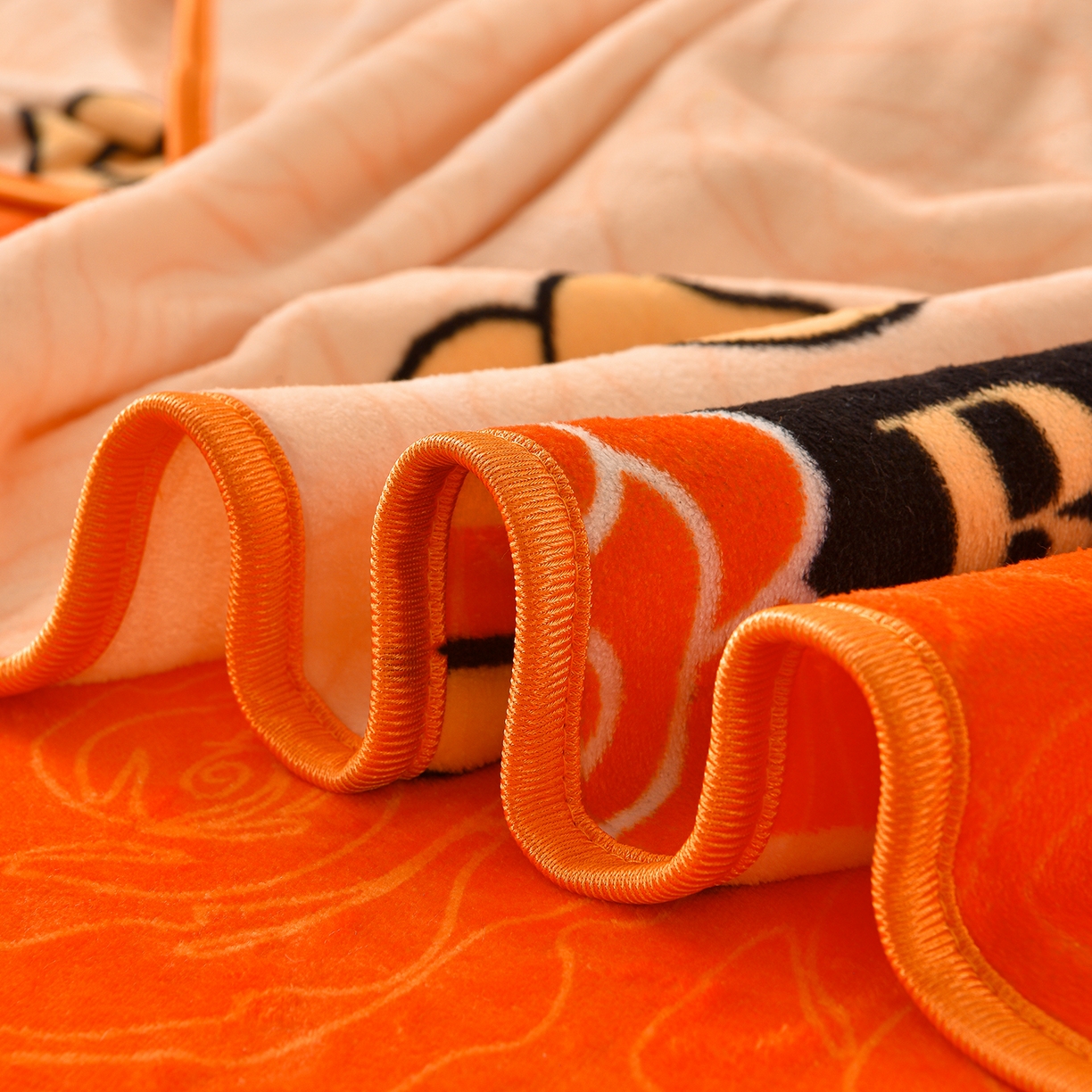 91家纺网 家纺一手货源 找家纺 赛丽雅 2025新款牛奶绒床裙四件套8-9斤法莱绒直播爆款日产2万套 山茶花-橙