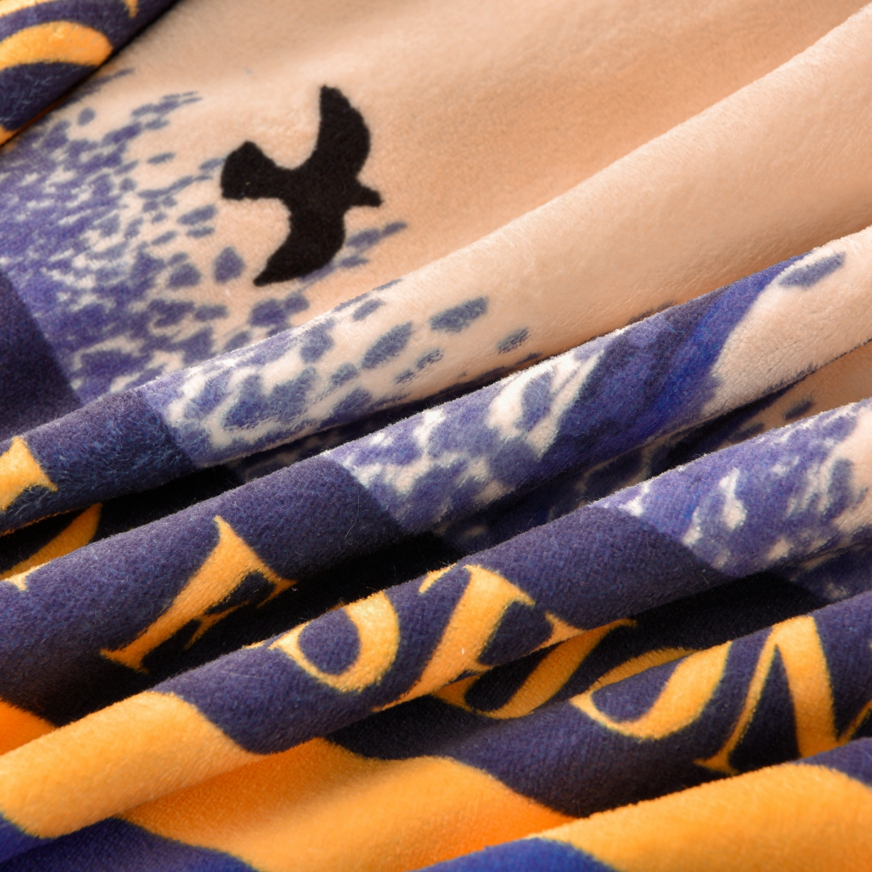 91家纺网 家纺一手货源 找家纺 赛丽雅 2025新款牛奶绒床裙四件套8-9斤法莱绒直播爆款日产2万套 富贵树-蓝