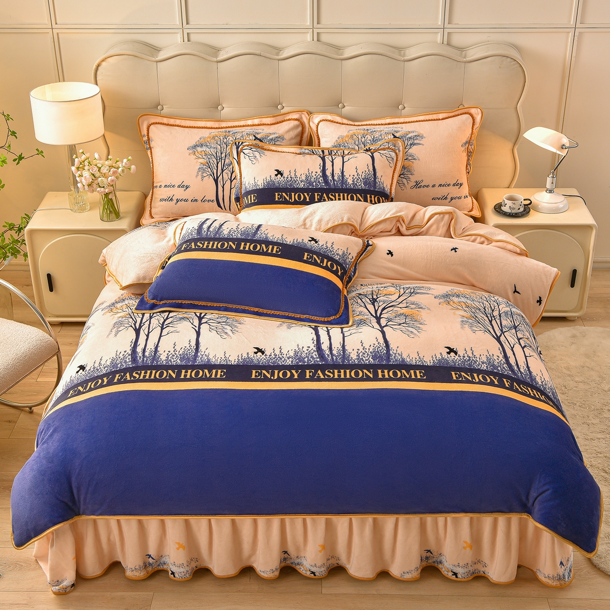 91家纺网 家纺一手货源 找家纺 赛丽雅 2025新款牛奶绒床裙四件套8-9斤法莱绒直播爆款日产2万套 富贵树-蓝