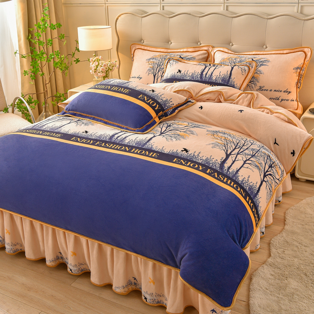 91家纺网 家纺一手货源 找家纺 赛丽雅 2025新款牛奶绒床裙四件套8-9斤法莱绒直播爆款日产2万套 富贵树-蓝