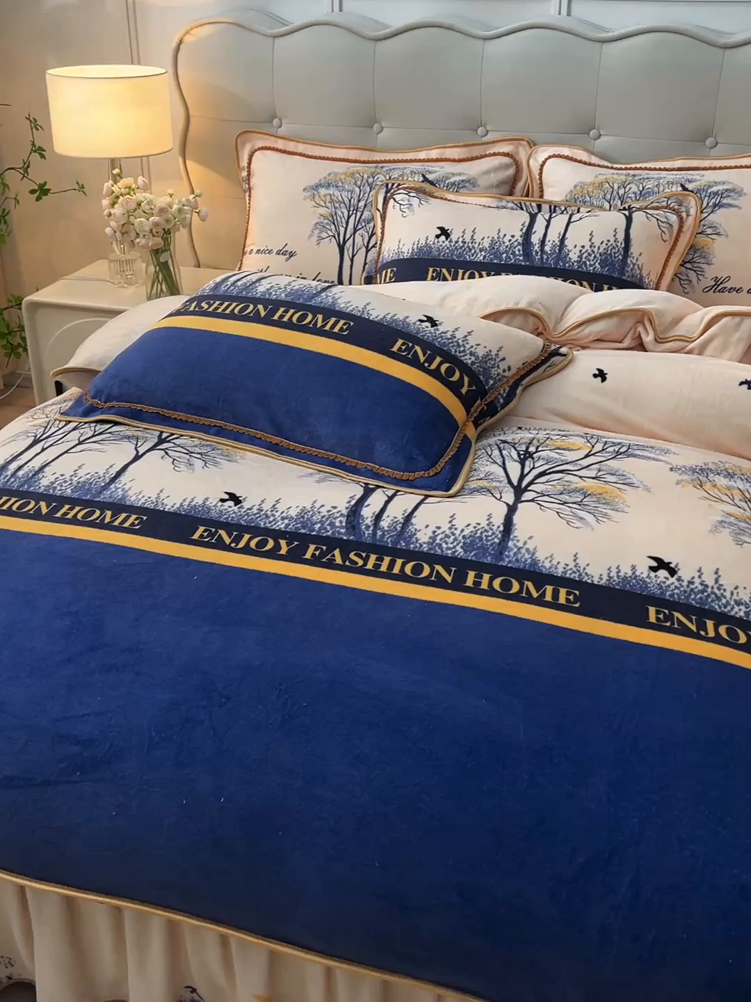 91家纺网 家纺一手货源 找家纺 赛丽雅 2025新款牛奶绒床裙四件套8-9斤法莱绒直播爆款日产2万套 富贵树-蓝