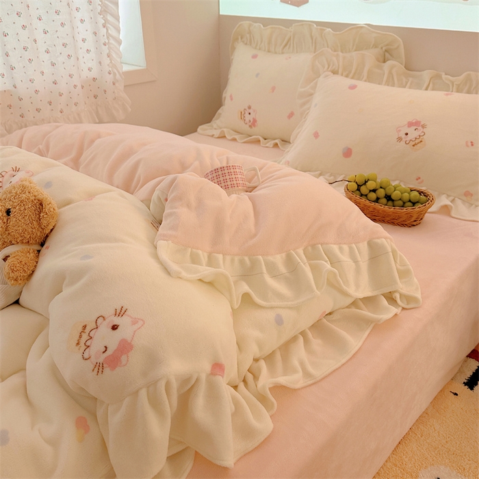 （总）繁花家居 2025软糯高克重牛奶绒花边款四件套