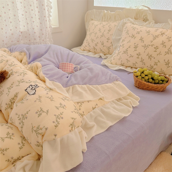 91家纺网 家纺一手货源 找家纺 （总）繁花家居 2025软糯高克重牛奶绒花边款四件套