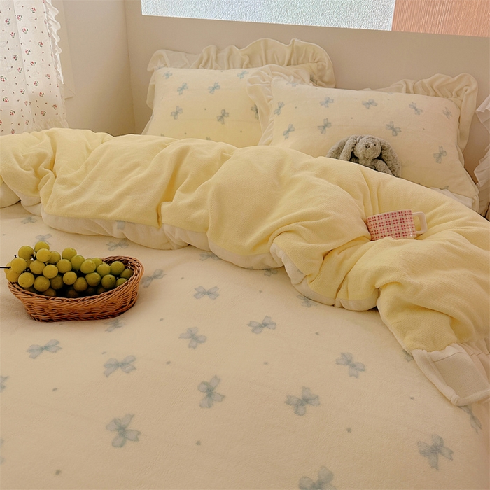 91家纺网 家纺一手货源 找家纺 繁花家居 2025软糯高克重牛奶绒花边款四件套 蝴蝶来信