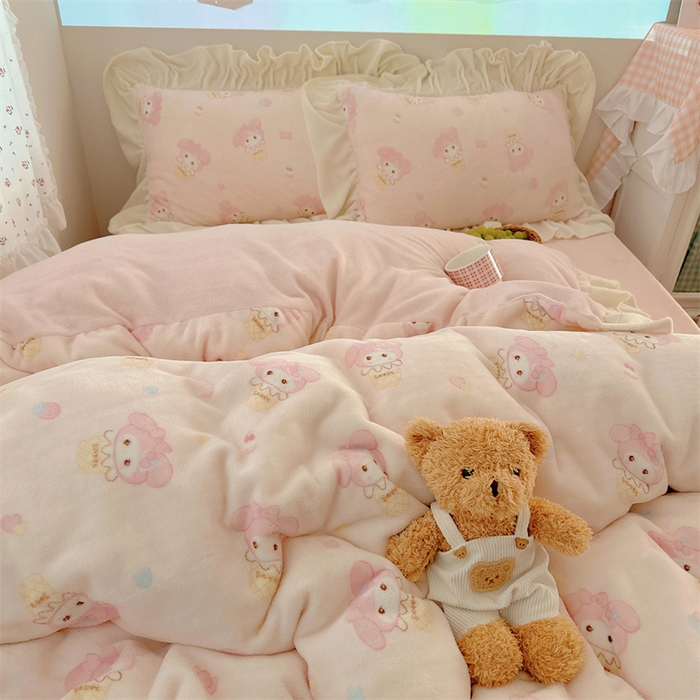 91家纺网 家纺一手货源 找家纺 繁花家居 2025软糯高克重牛奶绒花边款四件套 糯叽小喵