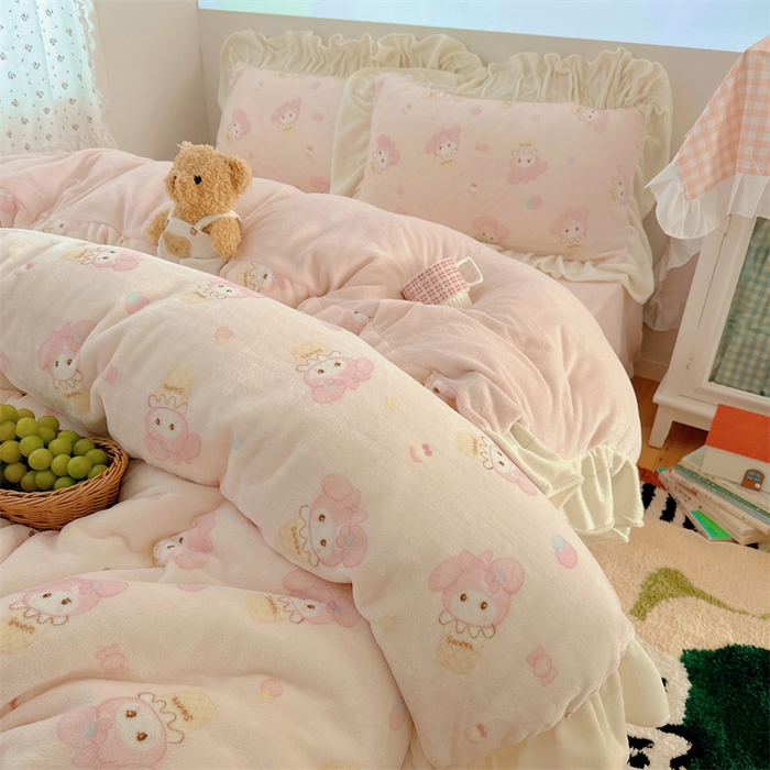 91家纺网 家纺一手货源 找家纺 繁花家居 2025软糯高克重牛奶绒花边款四件套 糯叽小喵