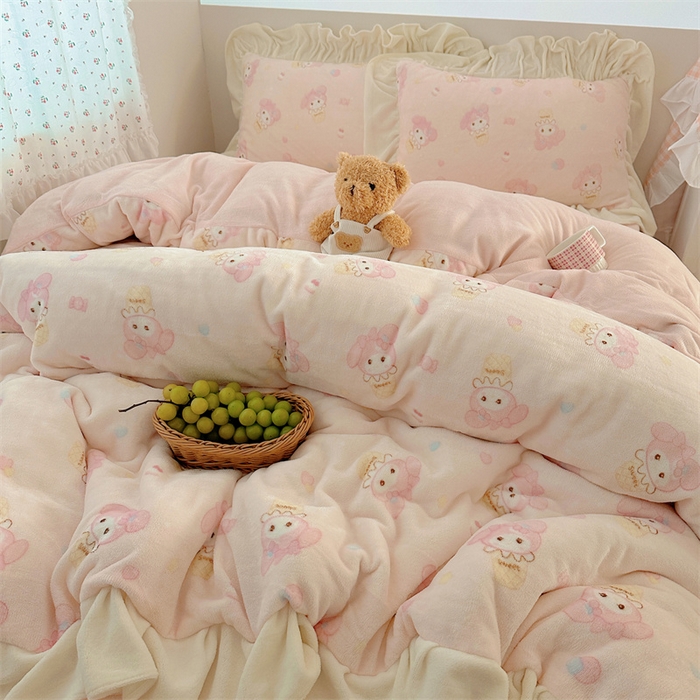 91家纺网 家纺一手货源 找家纺 繁花家居 2025软糯高克重牛奶绒花边款四件套 糯叽小喵