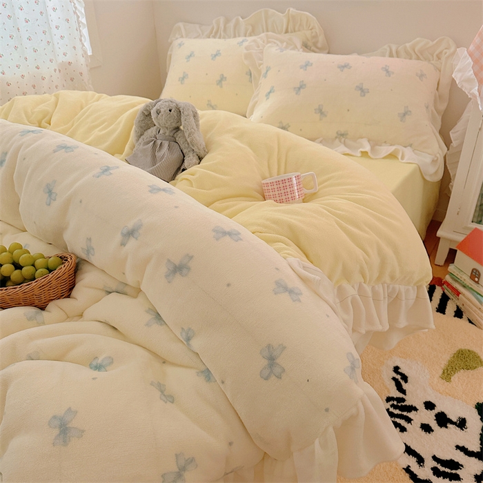 91家纺网 家纺一手货源 找家纺 繁花家居 2025软糯高克重牛奶绒花边款四件套 蝴蝶来信