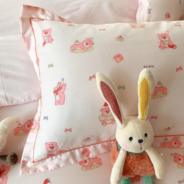 91家纺网 家纺一手货源 找家纺 莱豫家纺 2025新款亲肤舒适小清新印花全棉四件套第六批 红粉小熊