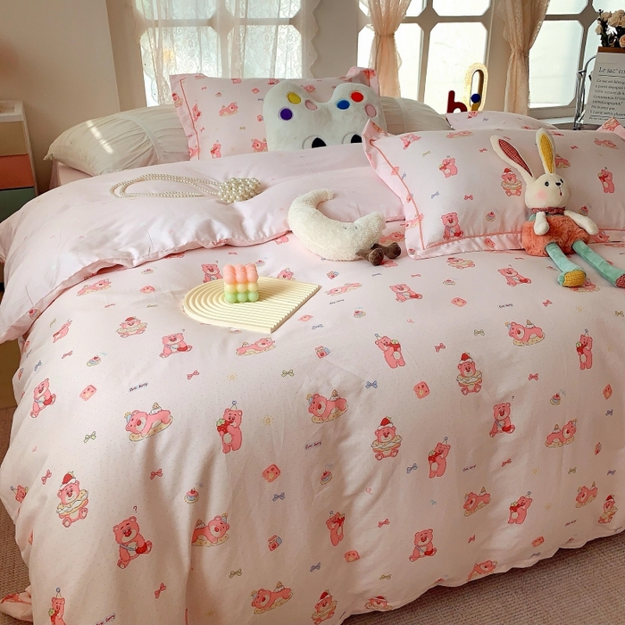 91家纺网 家纺一手货源 找家纺 莱豫家纺 2025新款亲肤舒适小清新印花全棉四件套第六批 红粉小熊