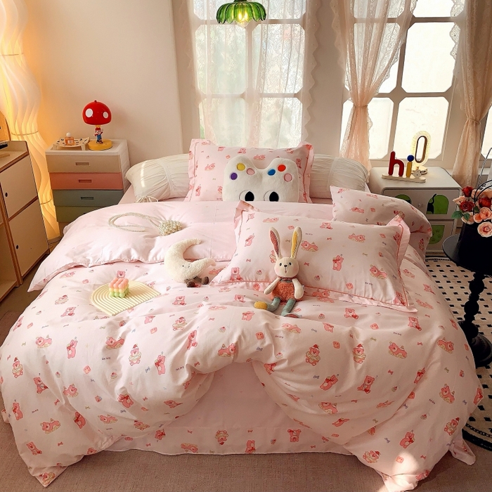 91家纺网 家纺一手货源 找家纺 莱豫家纺 2025新款亲肤舒适小清新印花全棉四件套第六批 红粉小熊