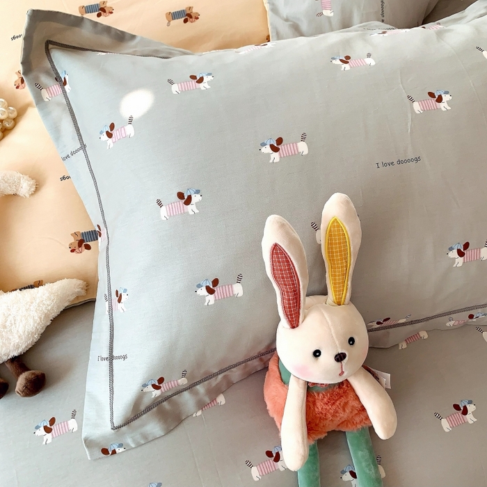 91家纺网 家纺一手货源 找家纺 莱豫家纺 2025新款亲肤舒适小清新印花全棉四件套第六批 腊肠狗