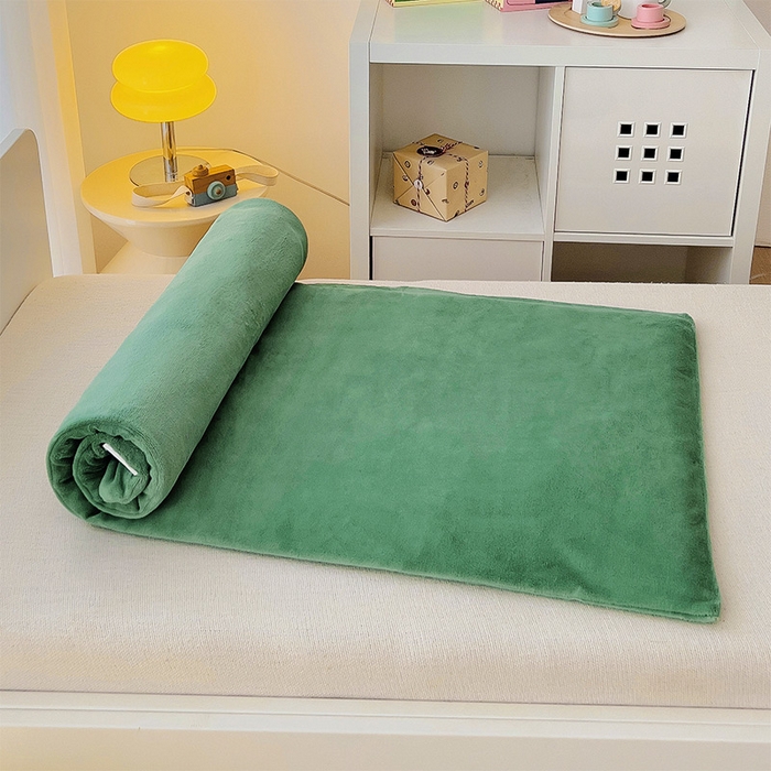 91家纺网 家纺一手货源 找家纺 嗨生活 2025新款牛奶绒数码印花原创大版卡通幼儿园套件幼儿园三件套 卡通小恐龙