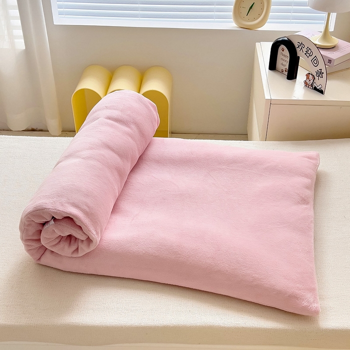 91家纺网 家纺一手货源 找家纺 嗨生活 2025新款牛奶绒数码印花原创大版卡通幼儿园套件幼儿园三件套 暖羊羊