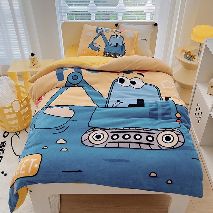 嗨生活 2025新款牛奶绒数码印花原创大版卡通幼儿园套件幼儿园三件套 挖掘机