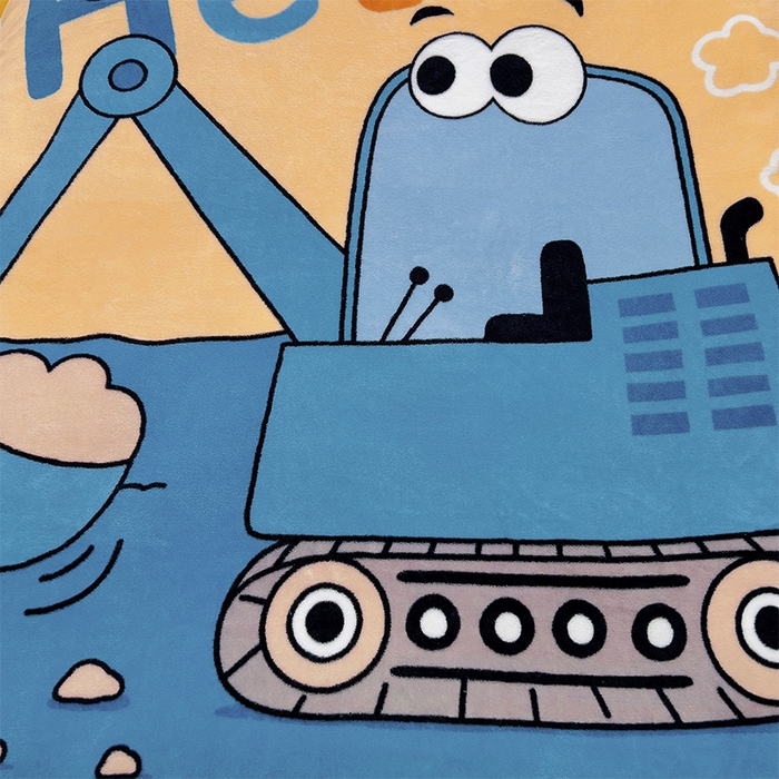 91家纺网 家纺一手货源 找家纺 嗨生活 2025新款牛奶绒数码印花原创大版卡通幼儿园套件幼儿园三件套 挖掘机