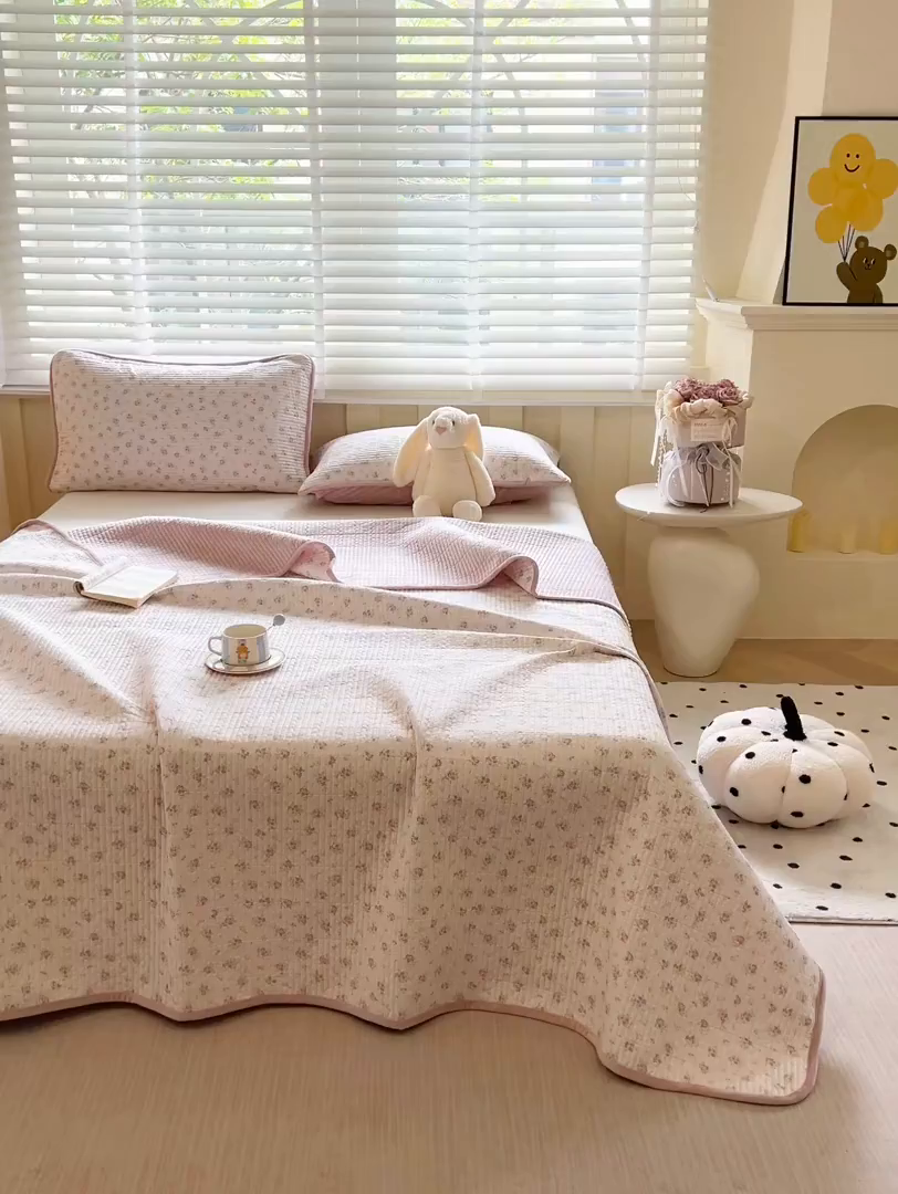 91家纺网 家纺一手货源 找家纺 缔锦家纺 2025新款高克重全棉柔软绒床盖三件套 梦恋