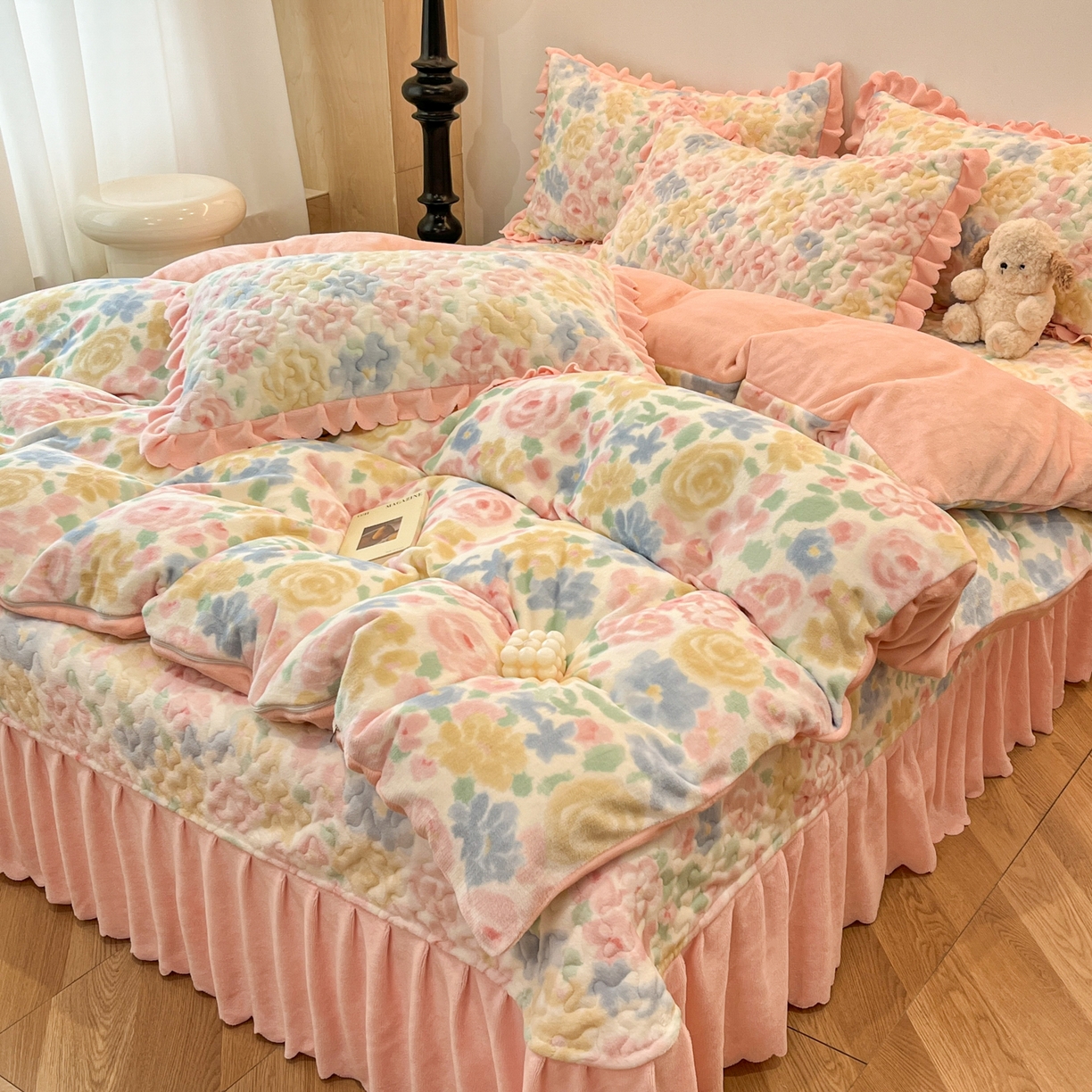 91家纺网 家纺一手货源 找家纺 金梦家居 2025新款高克重牛奶绒床盖四件套 春意花影