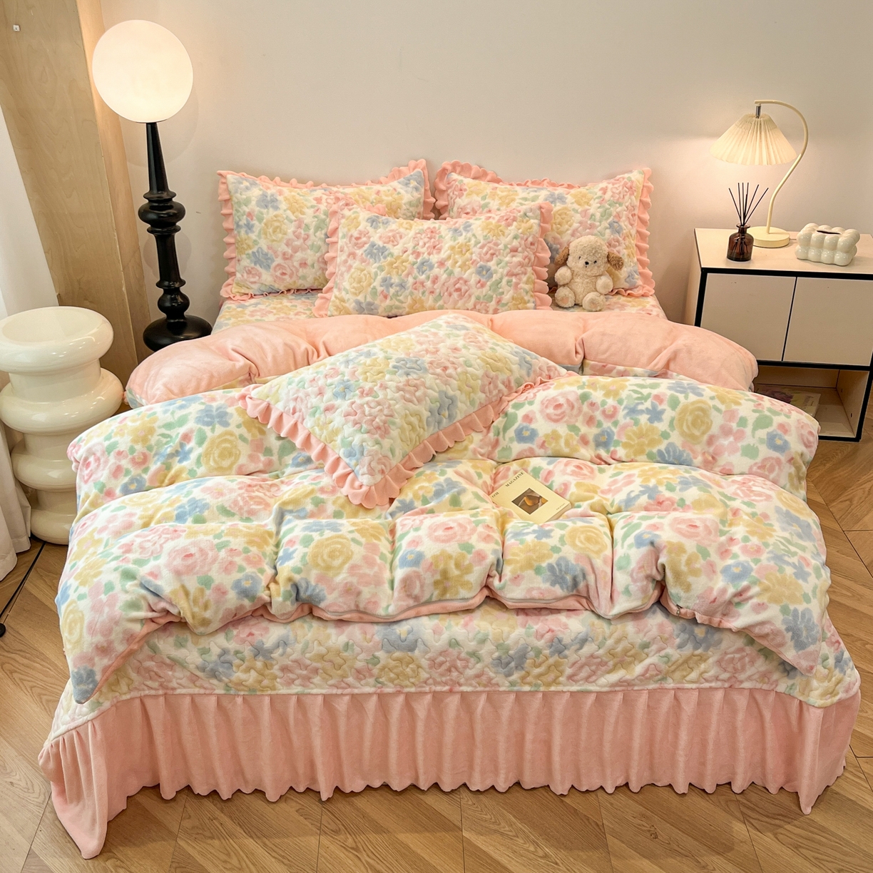 金梦家居 2025新款高克重牛奶绒床盖四件套 春意花影