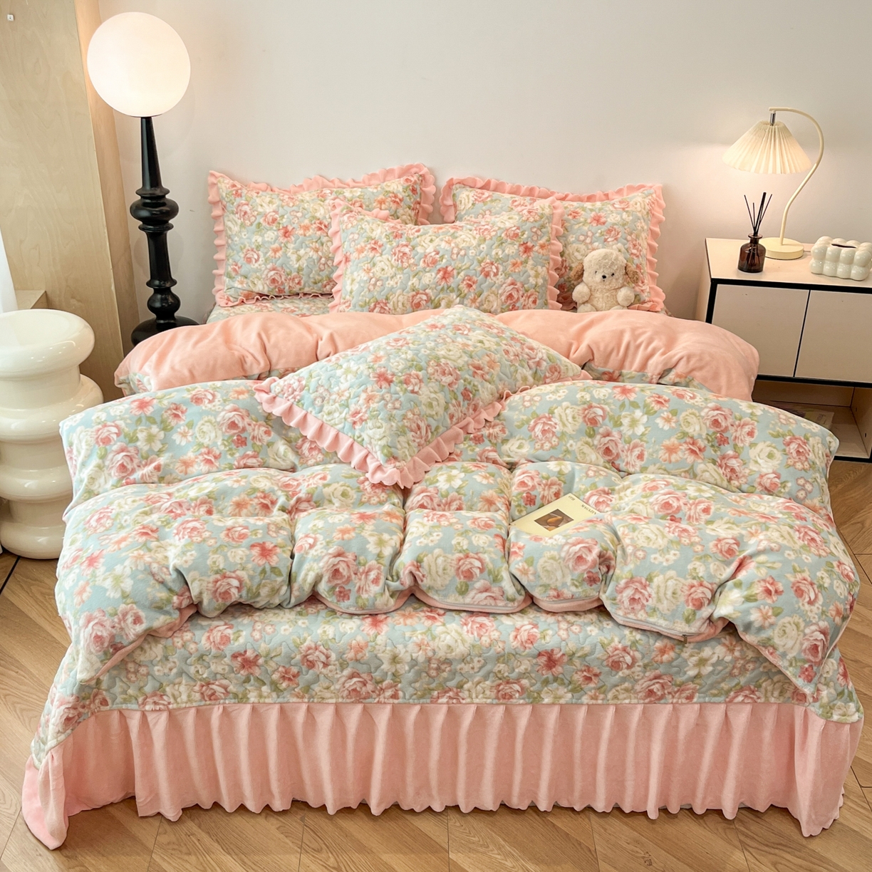 金梦家居 2025新款高克重牛奶绒床盖四件套 花开富贵