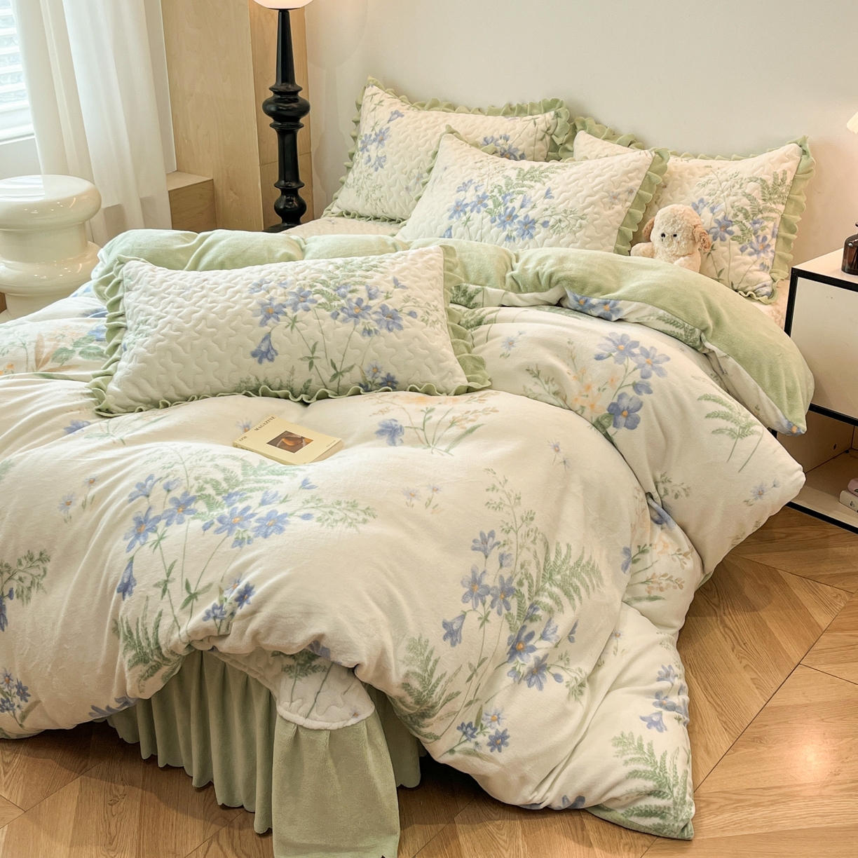 91家纺网 家纺一手货源 找家纺 金梦家居 2025新款高克重牛奶绒床盖四件套 兰花-现