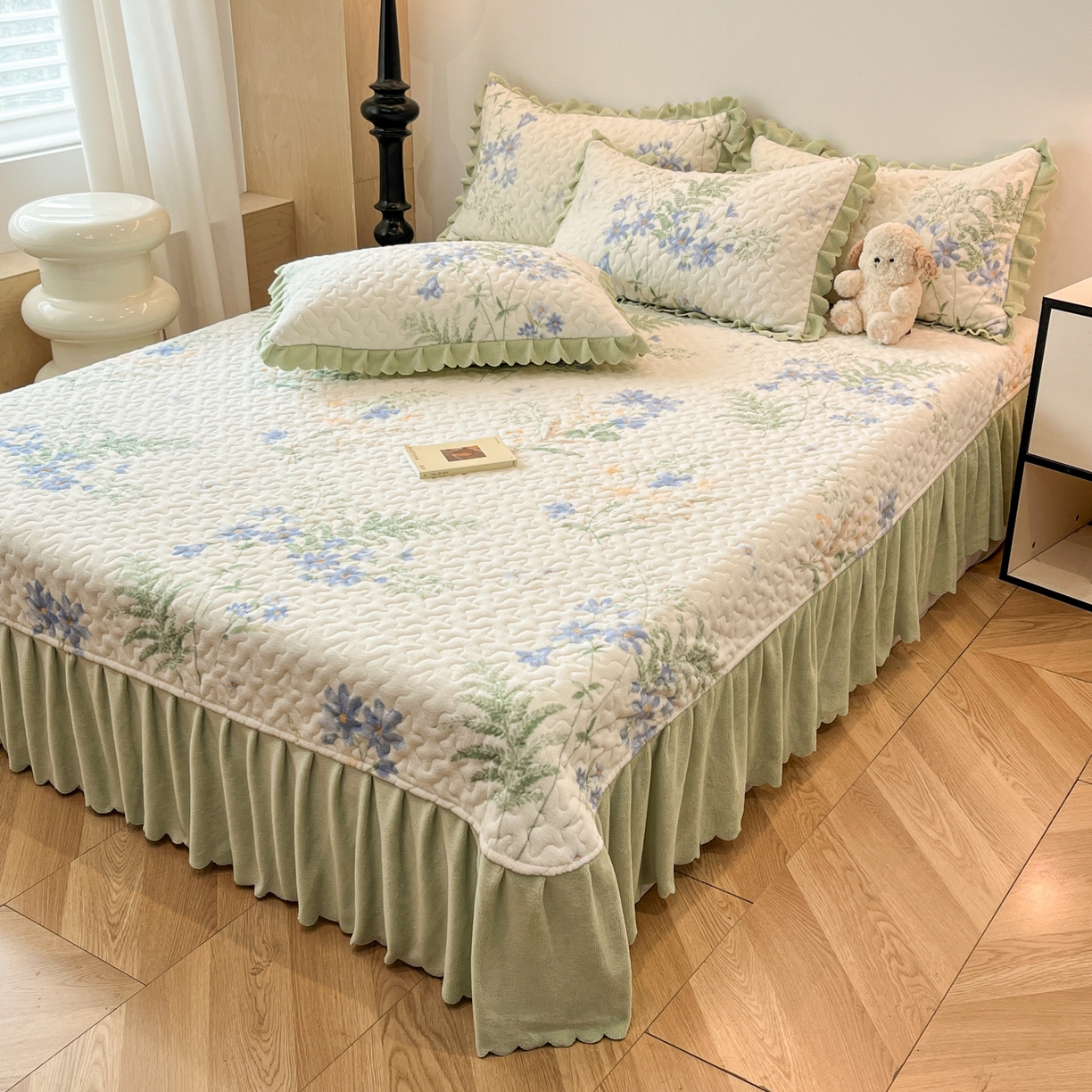 91家纺网 家纺一手货源 找家纺 金梦家居 2025新款高克重牛奶绒床盖四件套 兰花-现