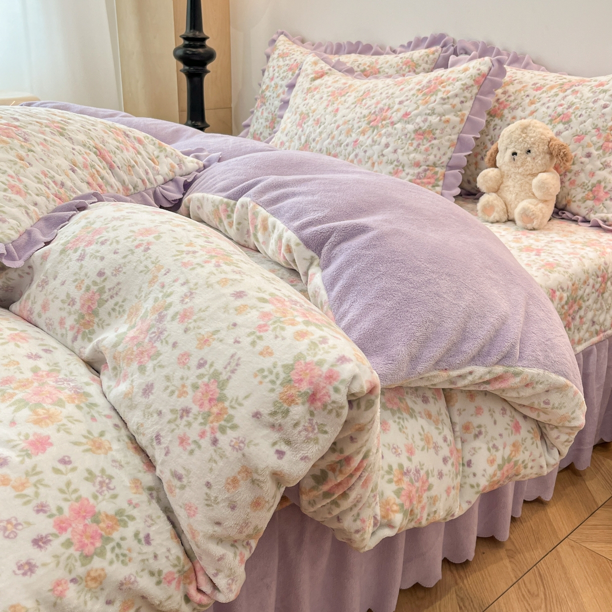 91家纺网 家纺一手货源 找家纺 金梦家居 2025新款高克重牛奶绒床盖四件套 浪漫花语
