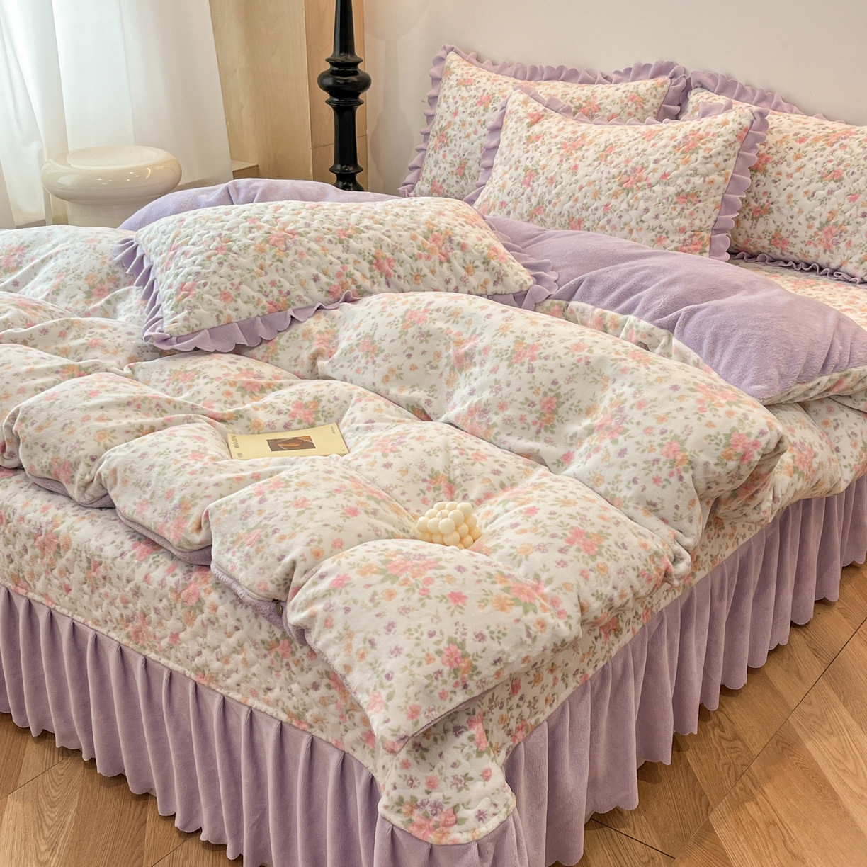 91家纺网 家纺一手货源 找家纺 金梦家居 2025新款高克重牛奶绒床盖四件套 浪漫花语