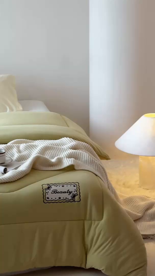 91家纺网 家纺一手货源 找家纺 申龙家纺 2025新款火岩暖绒冬被 初春绿